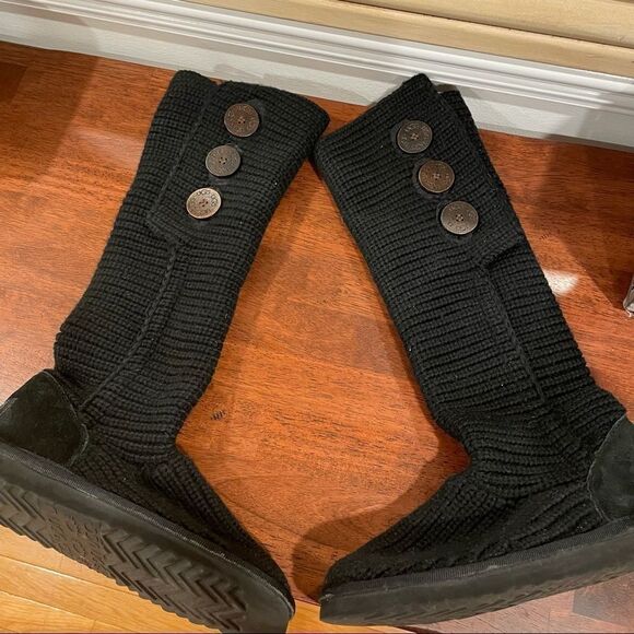UGG CLASSIC CARDY KNIT BUTTON BLACK BOOTS SZ 6 - Picture 6 of 8
